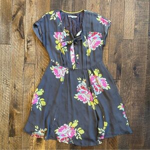 Boden Gray Floral Dress with Tie Neck Size 8